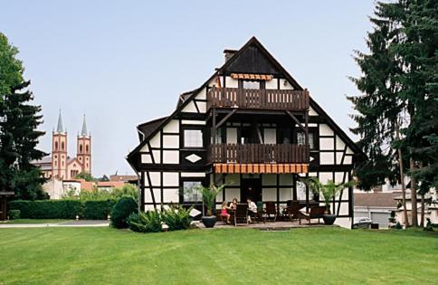 Garni Schick Hotel Bad Homburg vor der Höhe Buitenkant foto